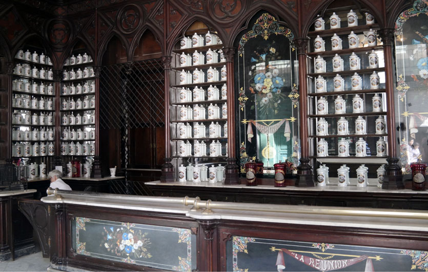 Alte Apotheke in Havanna Kuba