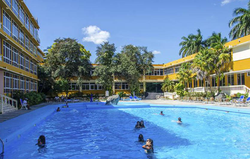 Sierra Maestra Bayamo Pool 