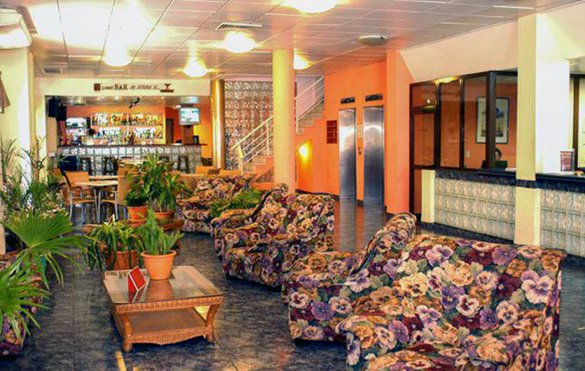 Saint John's Havanna Lobby 