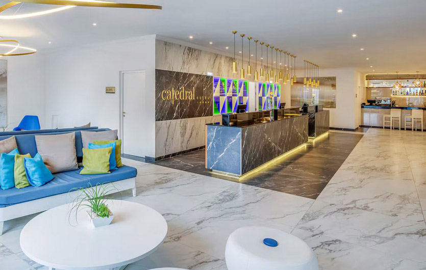 Melia Innside Habana Catedral Lobby