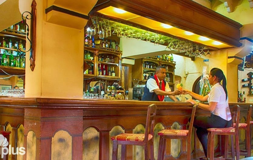 Pullman Varadero Bar 